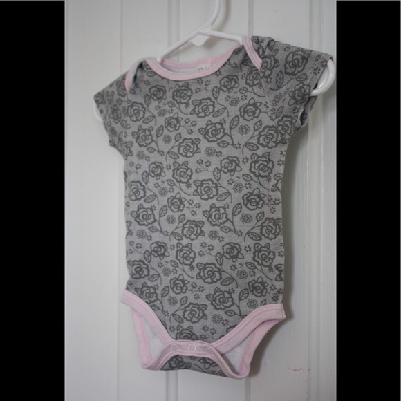 Baby Girl Bundle Onesies (3-6 Months) - Picture 2 of 5